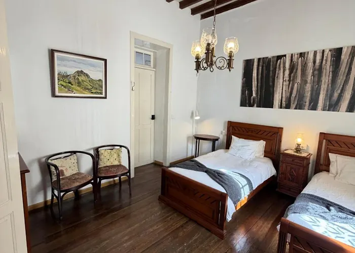 Casa Antigua *