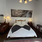 בית נופש Casa Antigua ארונה