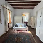 Casa Antigua ארונה
