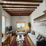 בית נופש Casa Antigua ארונה