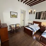 בית נופש Casa Antigua ארונה